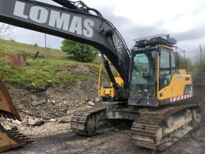 2013 Volvo EC220DL Excavator  - 8