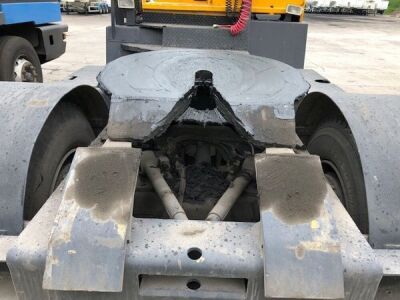 2004 Terberg YT180 4x2 Shunt Unit - 8