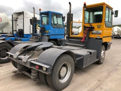 2004 Terberg YT180 4x2 Shunt Unit - 9