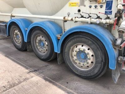 2012 Feldbinder Triaxle 50m³ 3 Pot Powder Tanker - 10