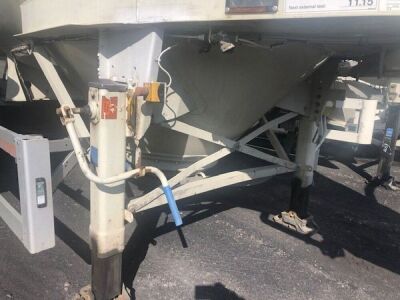 2013 Feldbinder Triaxle 36m³ 2 Pot Powder Tank - 6