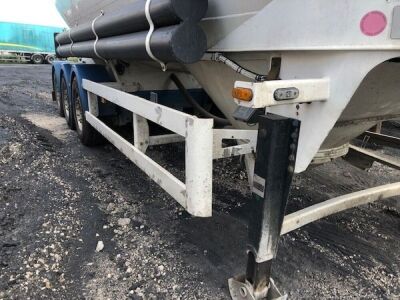 2013 Spitzer Triaxle 37m³ 2 Pot Powder Tanker - 8