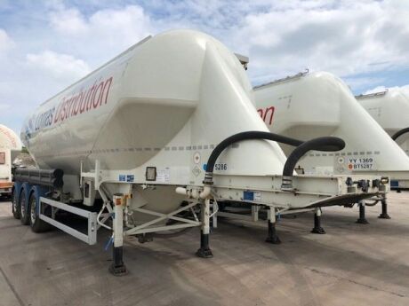 2014 Spitzer Triaxle 50m³ 3 Pot Powder Tanker