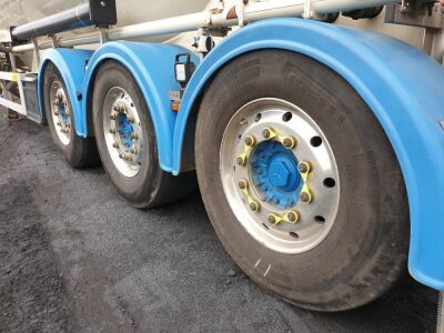 2014 Feldbinder Triaxle 40m³ Powder Tanker - 7