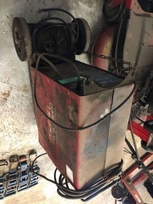 Lincoln Compact 280-4 Mig Welder - 4