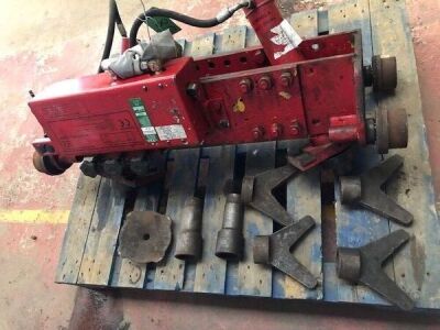 Major-Lift, Air Operated, 12 Tonne Roller Pit Jack - 6