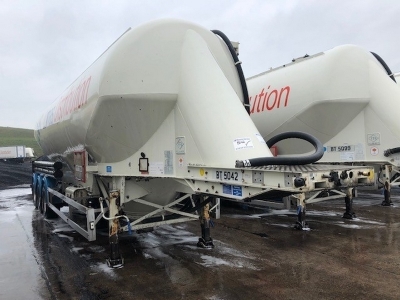 2005 Feldbinder 49m³ 3 Pot Belly Triaxle Tanker Trailer