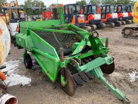 1996 Standen KCI Two Row Potato Grader