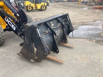 2018 JCB 406 Toolmaster  Loading Shovel - 5