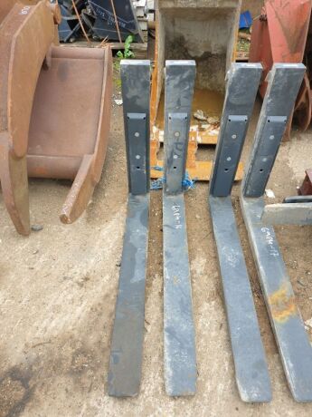 Set of Pallet Forks