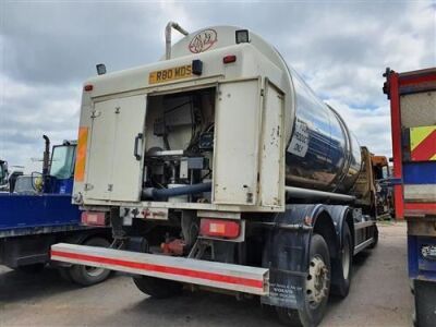 Volvo FM 6x2 Rear Steer Tanker - 4