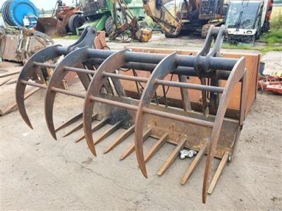 Hydraulic Grab Rake - 4