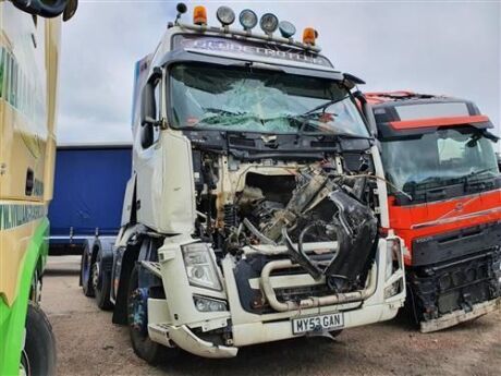 2003 Volvo FH 500 6x2 Midlift Tractor Unit