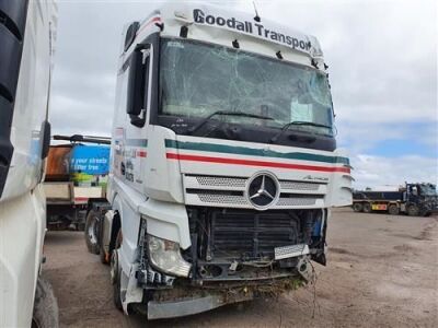 2014 Mercedes Actros 2551 6 x 2 Midlift Tractor Unit