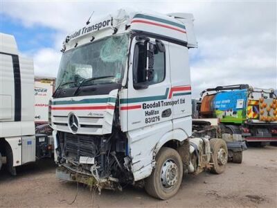 2014 Mercedes Actros 2551 6 x 2 Midlift Tractor Unit - 2