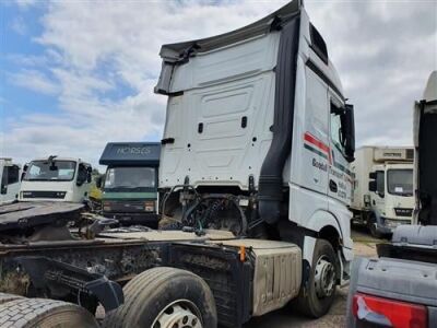 2014 Mercedes Actros 2551 6 x 2 Midlift Tractor Unit - 4