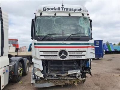 2014 Mercedes Actros 2551 6 x 2 Midlift Tractor Unit - 5