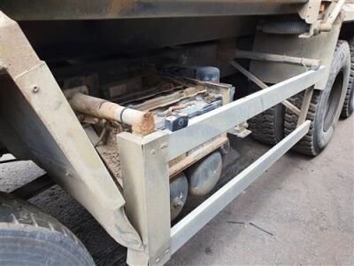 2016 Renault C430 8x4 Steel Body Tipper - 8