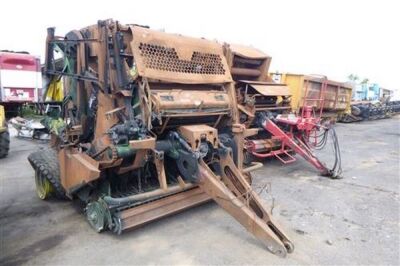 John Deere Round Baler - 4