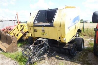 2007 New Holland BR740A Round Baler - 3