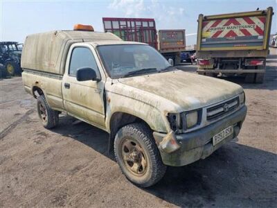 Toyota Hilux 2.4TD Pickup